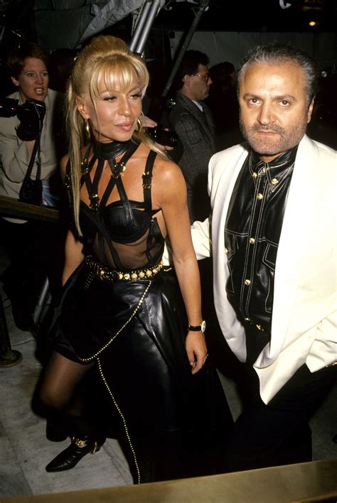 francesca versace gambe|gianni versace wikipedia.